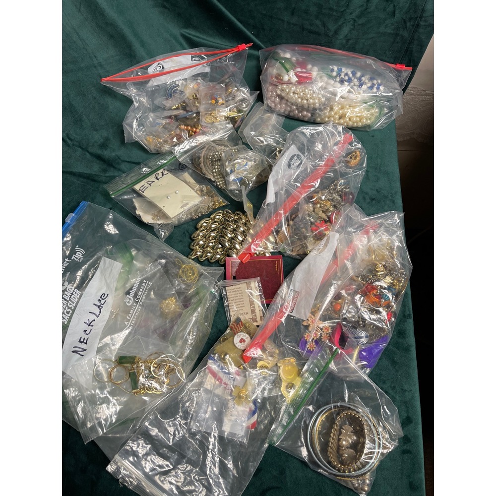 Vintage Mixed Estate Jewelry Lot 6.7lbs Necklaces Earrings Pins Bracelets Bulk